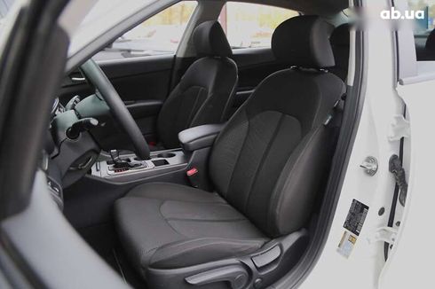 Kia Optima 2017 - фото 11