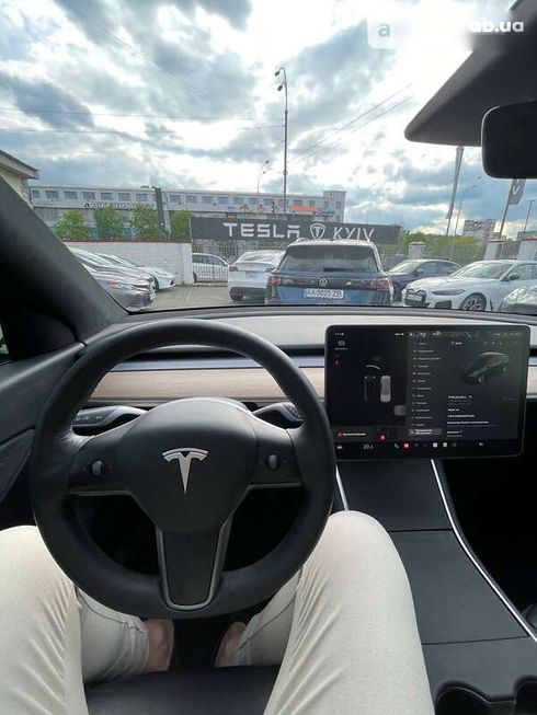 Tesla Model Y 2021 - фото 12