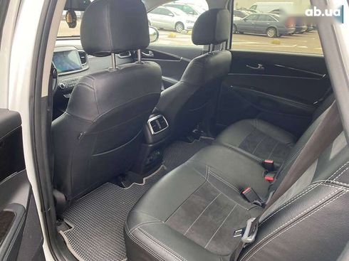 Kia Sorento 2017 - фото 10