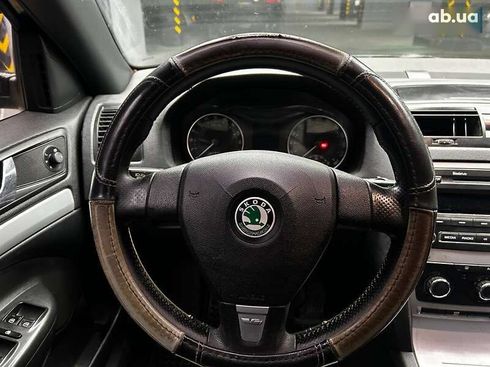 Skoda Octavia 2011 - фото 15