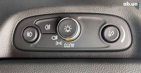 Opel Insignia 2019 - фото 26