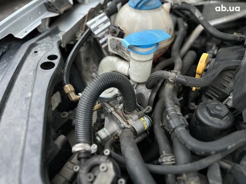 Volkswagen Passat 2016 серый - фото 39