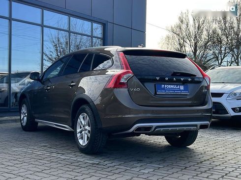 Volvo V60 Cross Country 2017 - фото 16