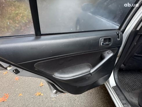 Honda Civic 2005 серый - фото 13
