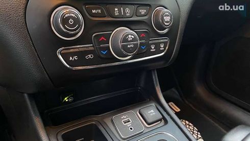 Jeep Cherokee 2019 - фото 22