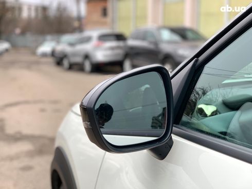 Nissan Juke 2021 белый - фото 16