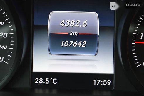 Mercedes-Benz V-Class 2016 - фото 19
