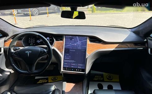 Tesla Model S 2019 - фото 12