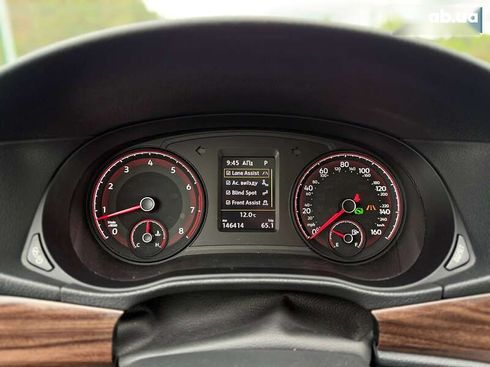 Volkswagen Passat 2020 - фото 24