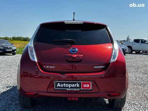 Nissan Leaf 2012 красный - фото 31