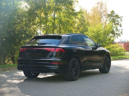 Audi Q8 2024 черный - фото 7