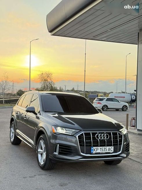 Audi Q7 2020 - фото 17