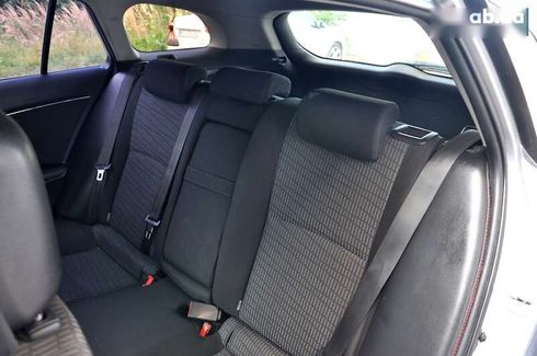 Toyota Avensis 2011 - фото 20