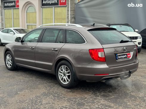 Skoda Superb 2010 фиолетовый - фото 8