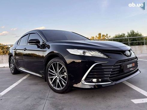 Toyota Camry 2021 - фото 4