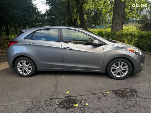 Hyundai Elantra 2014 серый - фото 4