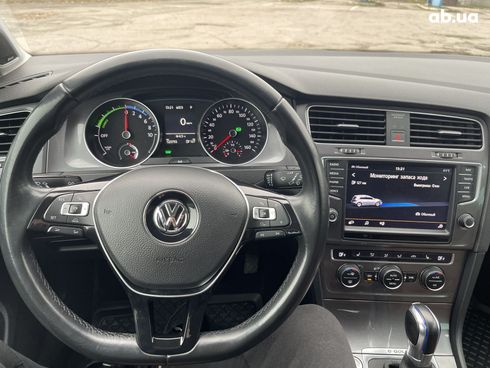 Volkswagen e-Golf 2014 белый - фото 11