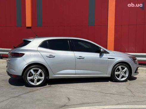 Renault Megane 2020 - фото 16