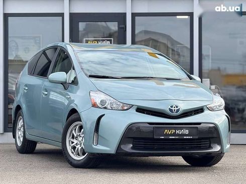 Toyota Prius V 2016 - фото 8