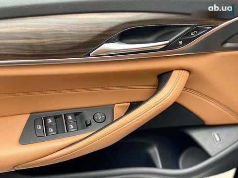 BMW 5 серия 2020 - фото 24
