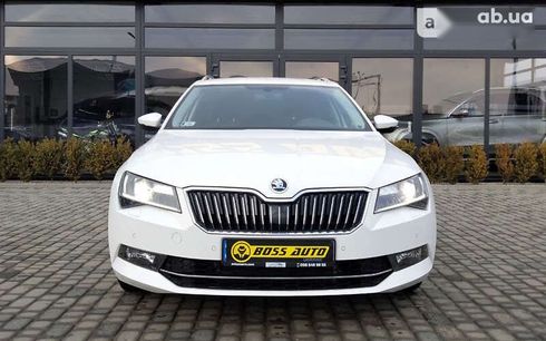 Skoda Superb 2018 - фото 6