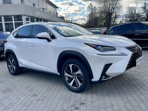 Lexus NX 2020 - фото 3