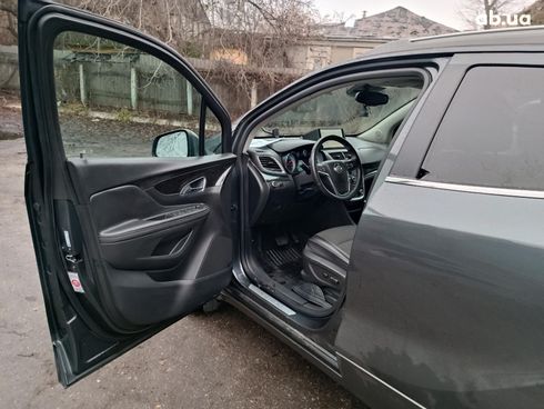 Buick Encore 2015 серый - фото 60