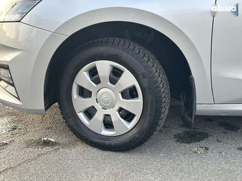 Skoda Fabia 2024 - фото 14