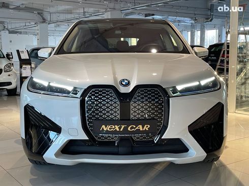 BMW iX 2022 - фото 2