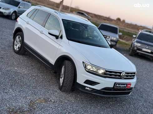 Volkswagen Tiguan 2017 белый - фото 13