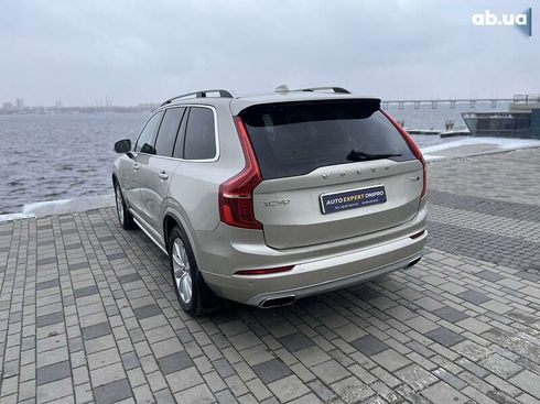 Volvo XC90 2016 - фото 19