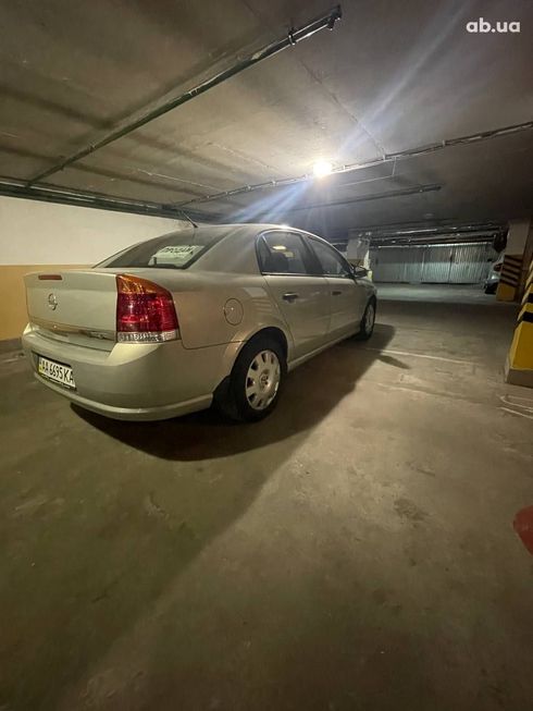 Opel Vectra 2005 серебристый - фото 3