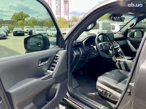 Toyota Land Cruiser 2021 - фото 14