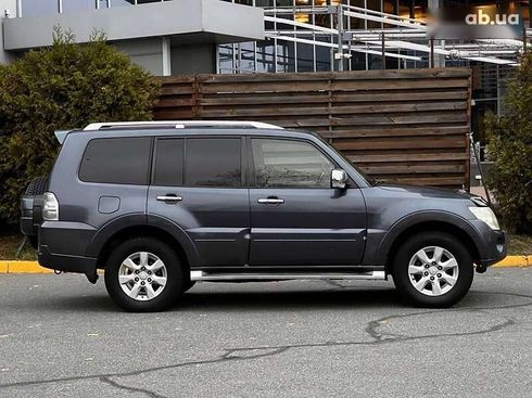 Mitsubishi Pajero Wagon 2009 - фото 15
