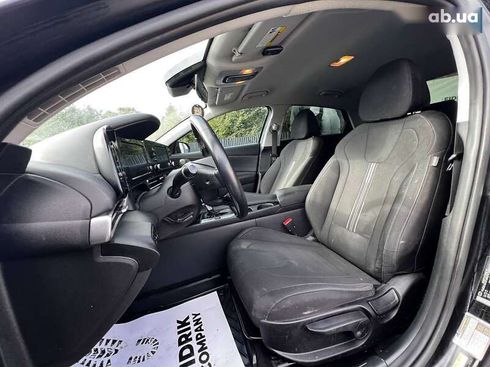 Hyundai Elantra 2022 - фото 13