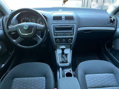 Skoda Octavia 2011 - фото 23