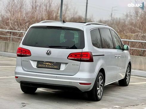 Volkswagen Sharan 2017 - фото 13