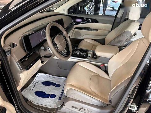 Kia Carnival 2022 - фото 20