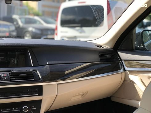 BMW 5 серия 2015 черный - фото 52