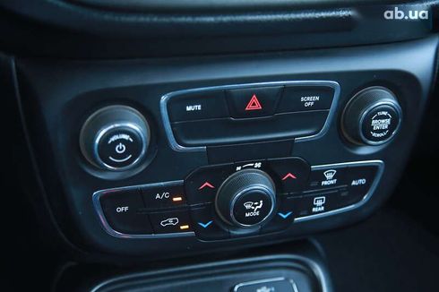 Jeep Compass 2019 - фото 17