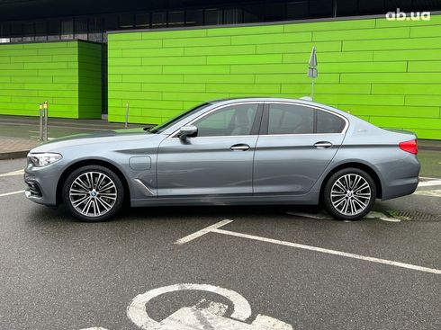BMW 5 серия 2018 - фото 15