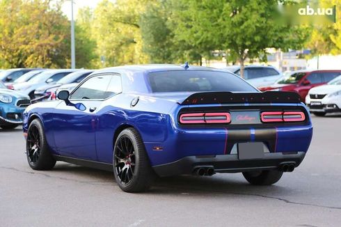 Dodge Challenger 2019 - фото 7