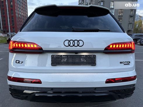 Audi Q7 2023 белый - фото 4