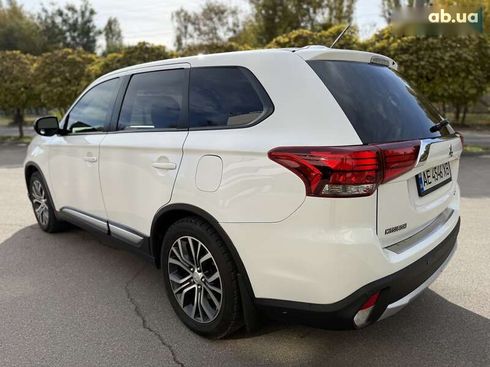 Mitsubishi Outlander 2015 - фото 14