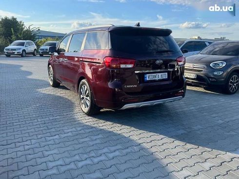 Kia Carnival 2016 - фото 5
