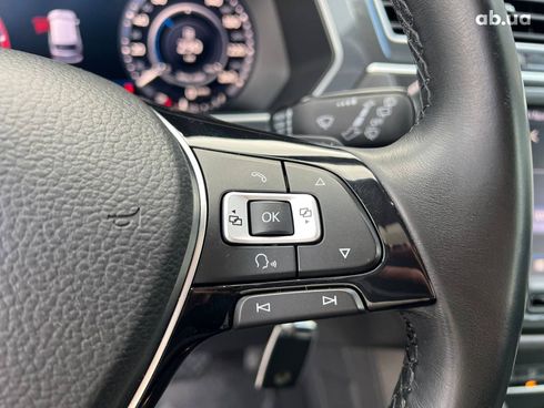 Volkswagen Tiguan 2017 серый - фото 23