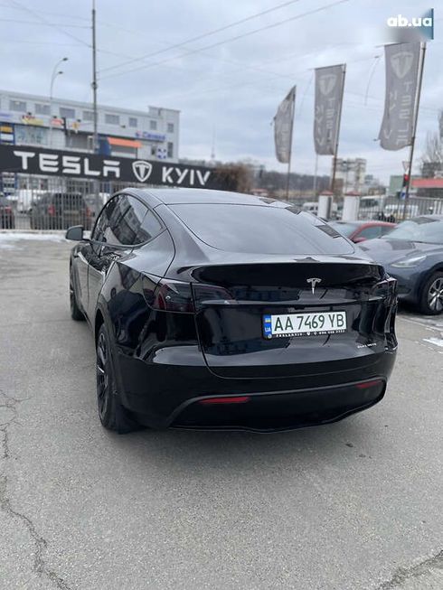 Tesla Model Y 2023 - фото 9