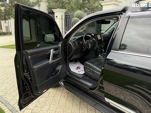 Toyota Land Cruiser 2015 - фото 24