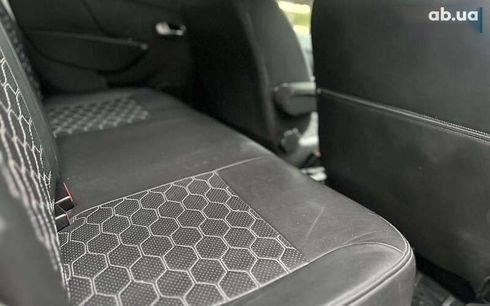 Renault Sandero 2021 - фото 17