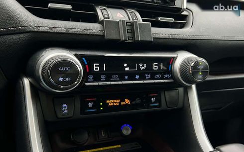 Toyota RAV4 2021 - фото 22